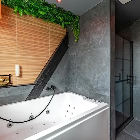 Voyage Autour Du Monde - Sauna & - Gare 2 Minutes - 4 Apartmán *